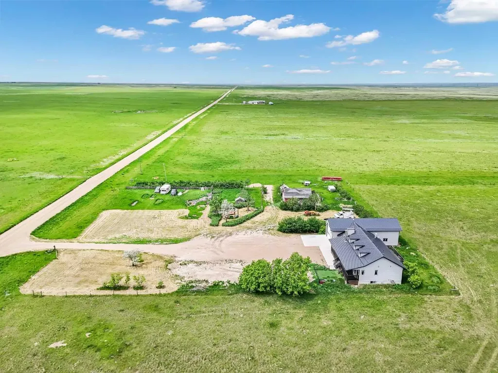 7316 Township Road 144 Rural Cypress County AB T0J 2P2