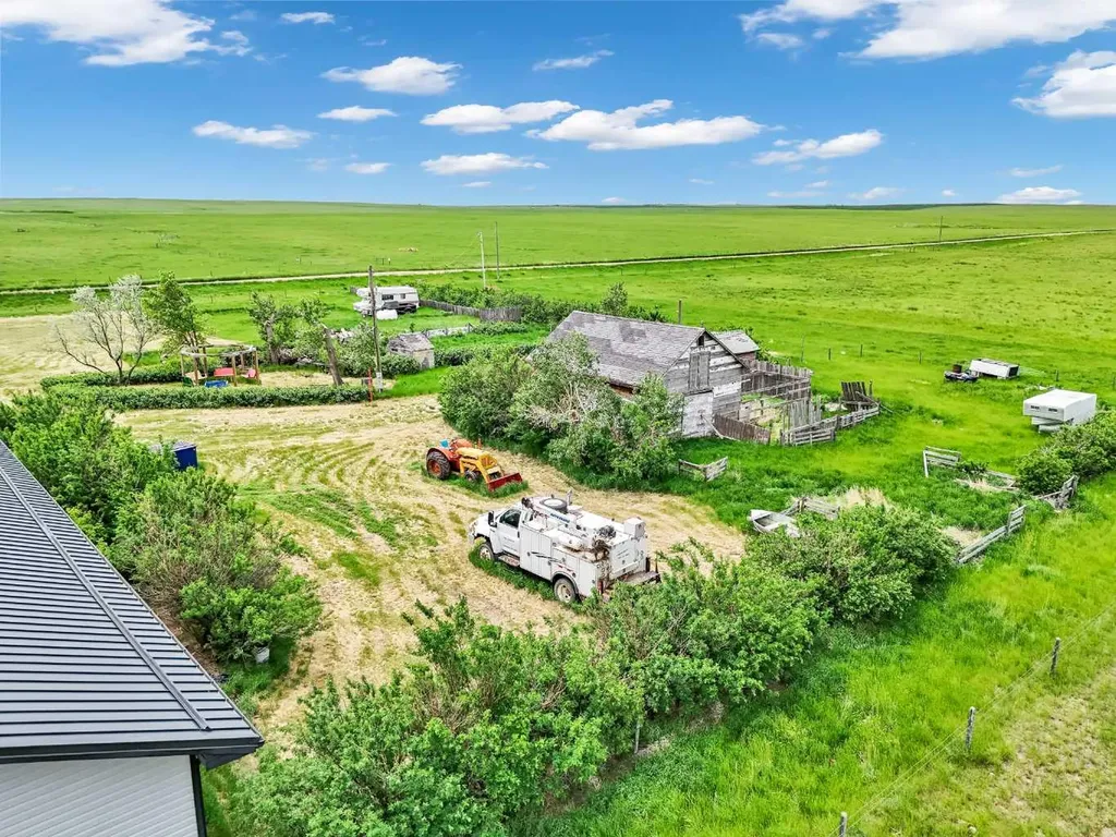 7316 Township Road 144 Rural Cypress County AB T0J 2P2