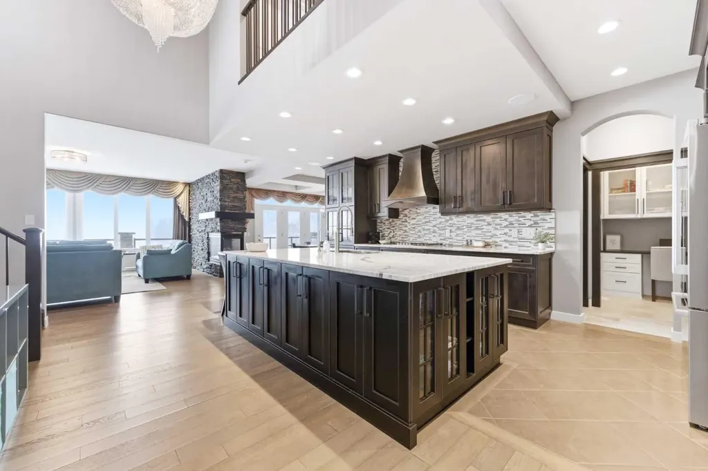 187 Cranarch Circle SE Calgary AB T3M0S4