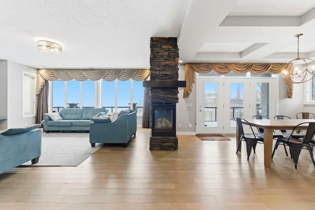 187 Cranarch Circle SE Calgary AB T3M0S4