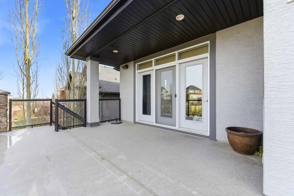 187 Cranarch Circle SE Calgary AB T3M0S4