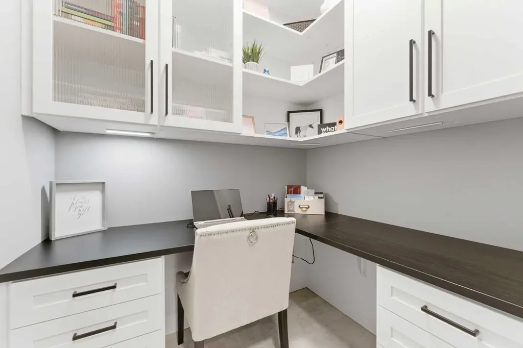 187 Cranarch Circle SE Calgary AB T3M0S4