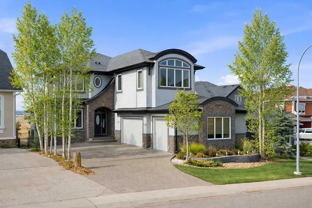 187 Cranarch Circle SE Calgary AB T3M0S4