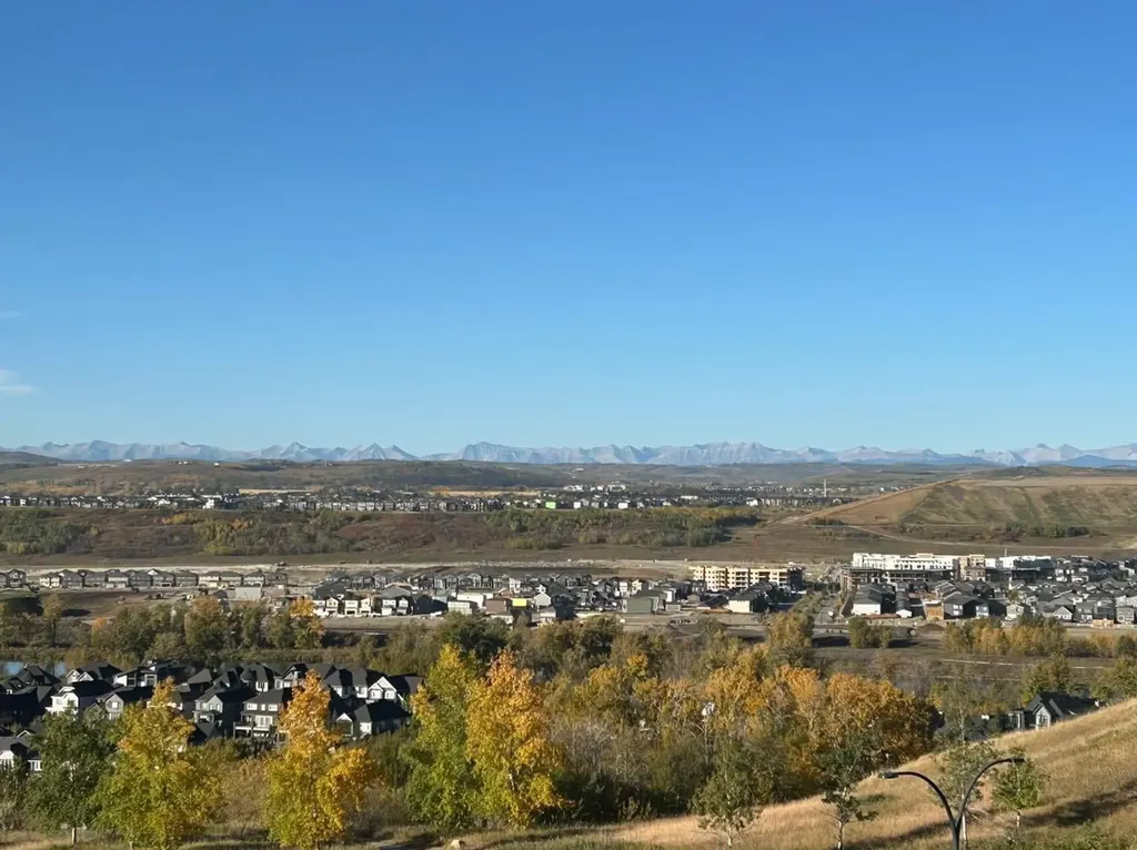187 Cranarch Circle SE Calgary AB T3M0S4