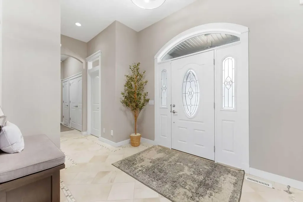 187 Cranarch Circle SE Calgary AB T3M0S4