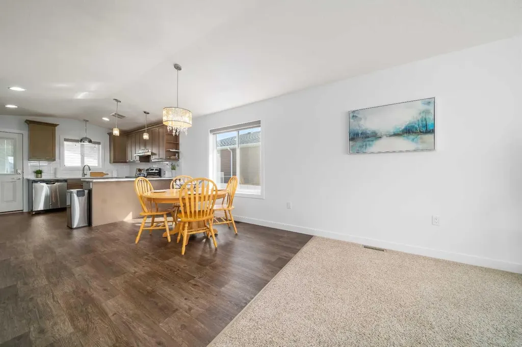 181 Somerside Road SE Medicine Hat AB T1B 0N5