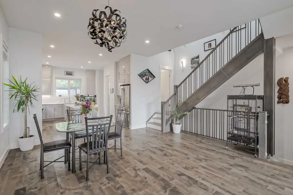 701 13a Street NE Calgary AB T2E 4S4