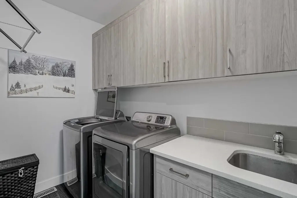 701 13a Street NE Calgary AB T2E 4S4