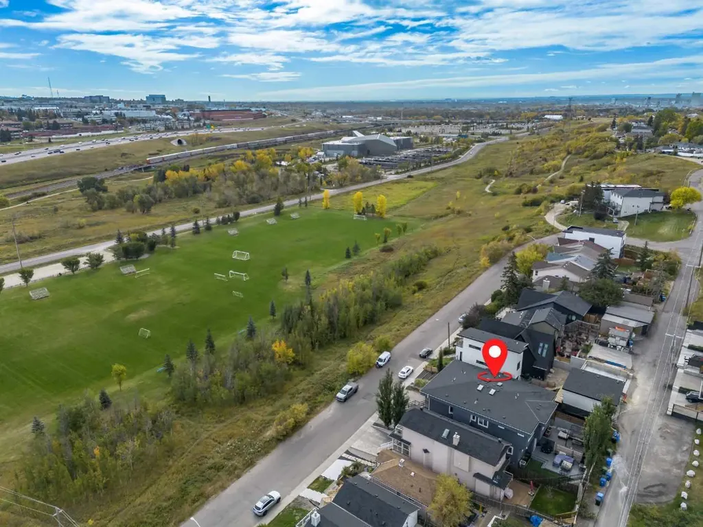 701 13a Street NE Calgary AB T2E 4S4