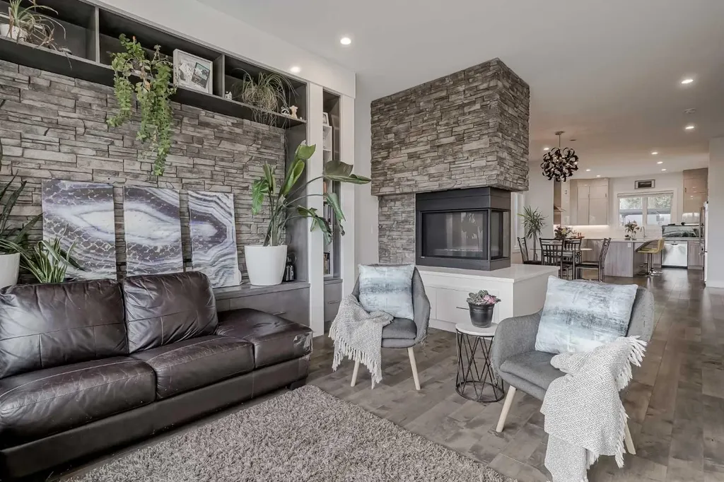 701 13a Street NE Calgary AB T2E 4S4
