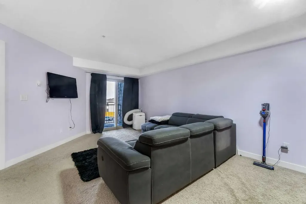 7210 80 Avenue NE Calgary AB T3J 0n7