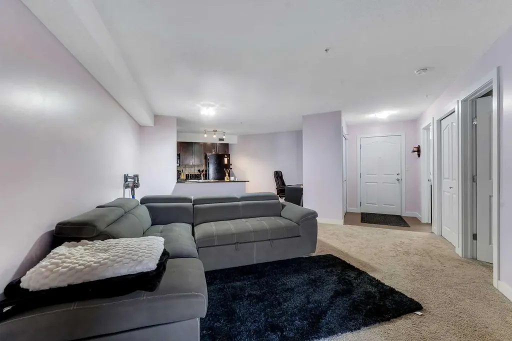 7210 80 Avenue NE Calgary AB T3J 0n7
