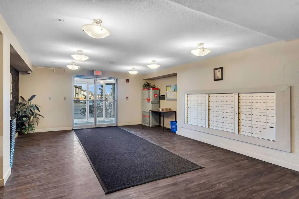 7210 80 Avenue NE Calgary AB T3J 0n7