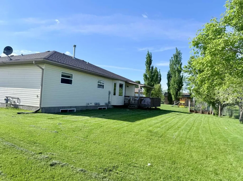 10106 107 Street Lac La Biche AB T0A 2C0