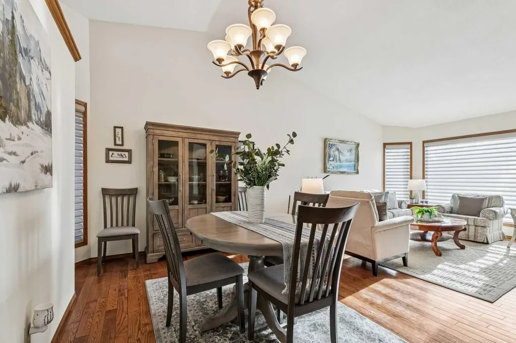 20 Macewan Ridge View NW Calgary AB T3K 3W2