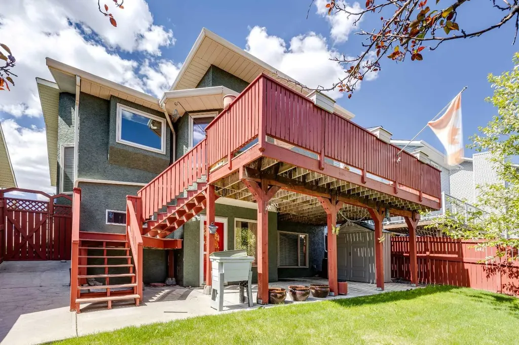 20 Macewan Ridge View NW Calgary AB T3K 3W2