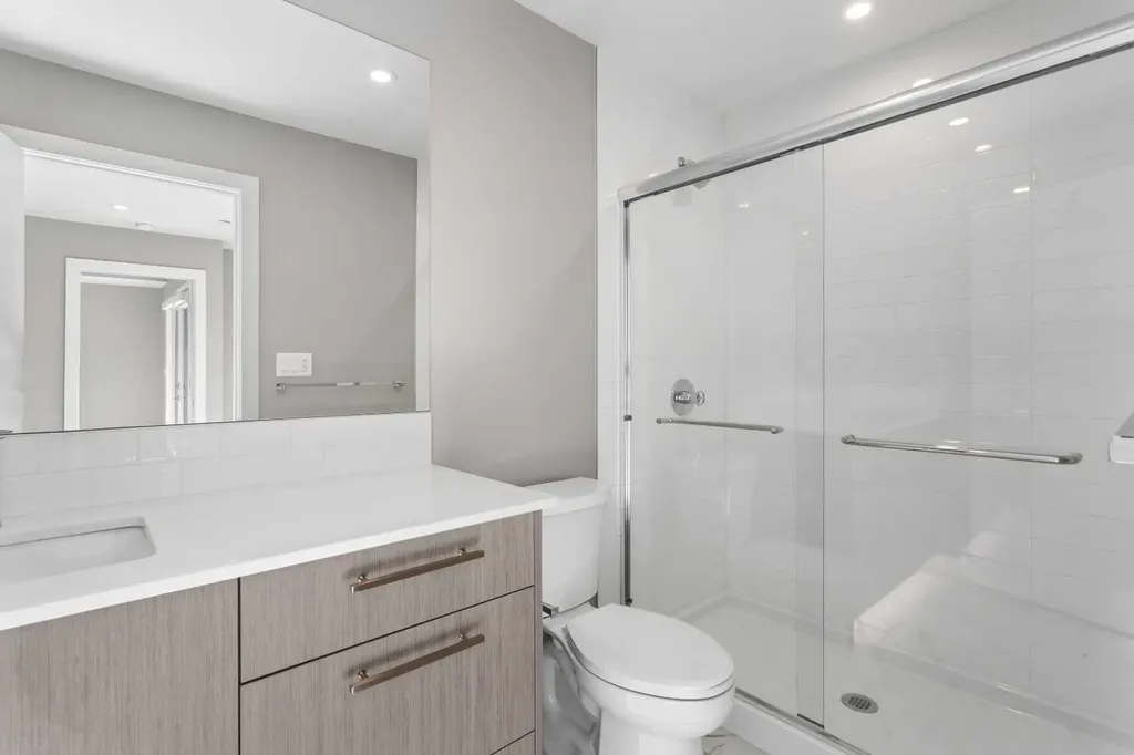 310 15 Avenue SW Calgary AB T2R 1S9