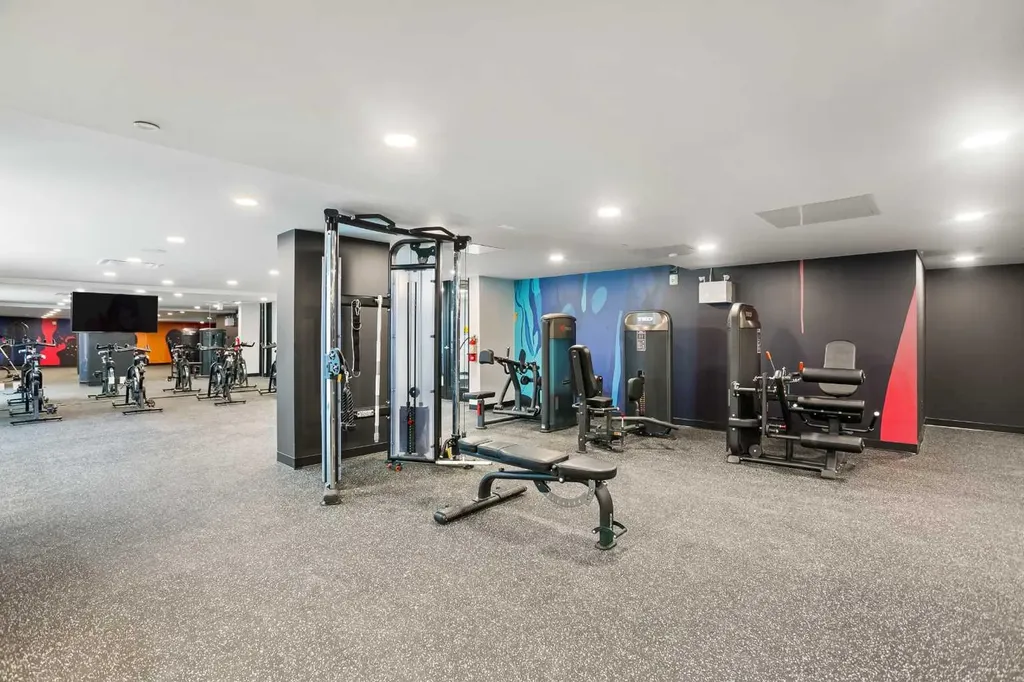 310 15 Avenue SW Calgary AB T2R 1S9
