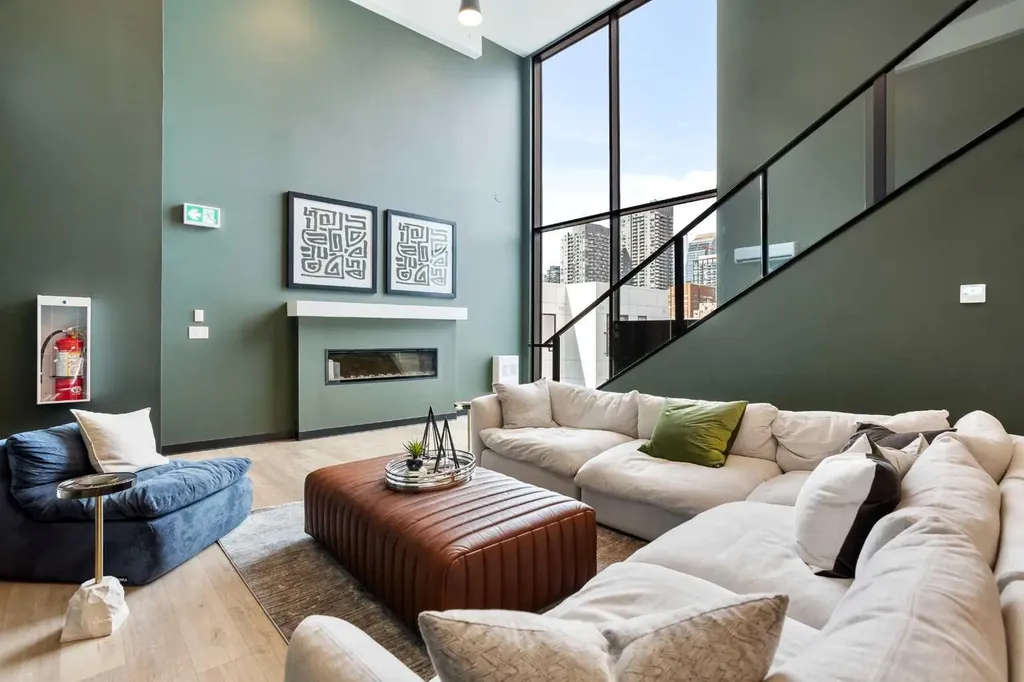 310 15 Avenue SW Calgary AB T2R 1S9