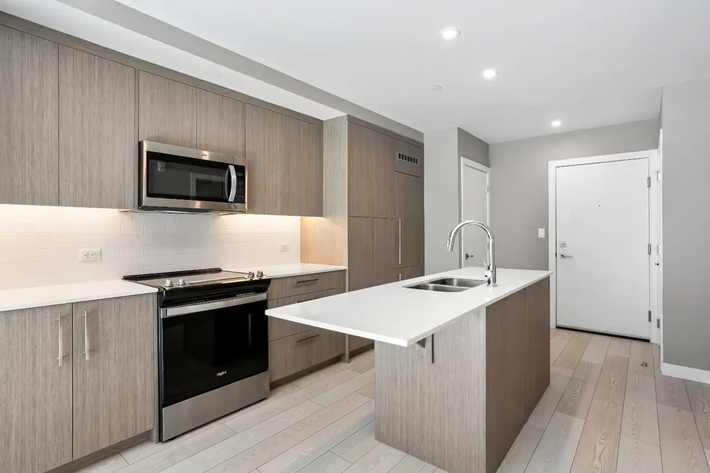 310 15 Avenue SW Calgary AB T2R 1S9