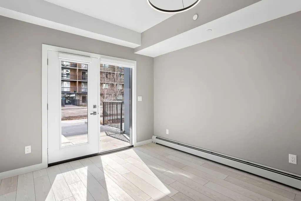 310 15 Avenue SW Calgary AB T2R 1S9