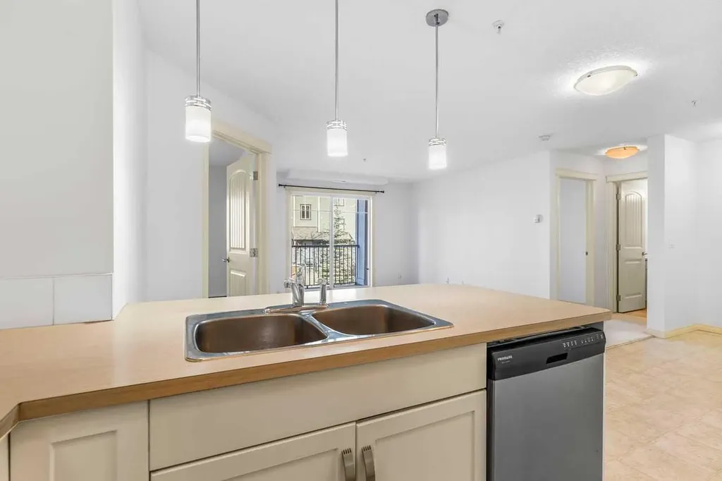 175 Panatella Hill NW Calgary AB T3K 0V9