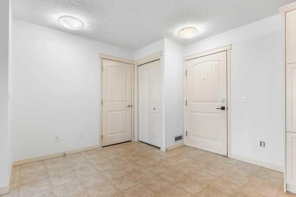 175 Panatella Hill NW Calgary AB T3K 0V9