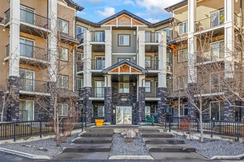 175 Panatella Hill NW Calgary AB T3K 0V9