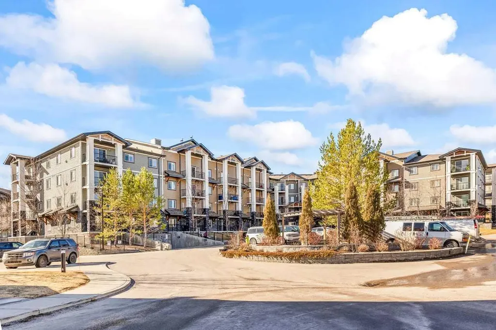 175 Panatella Hill NW Calgary AB T3K 0V9