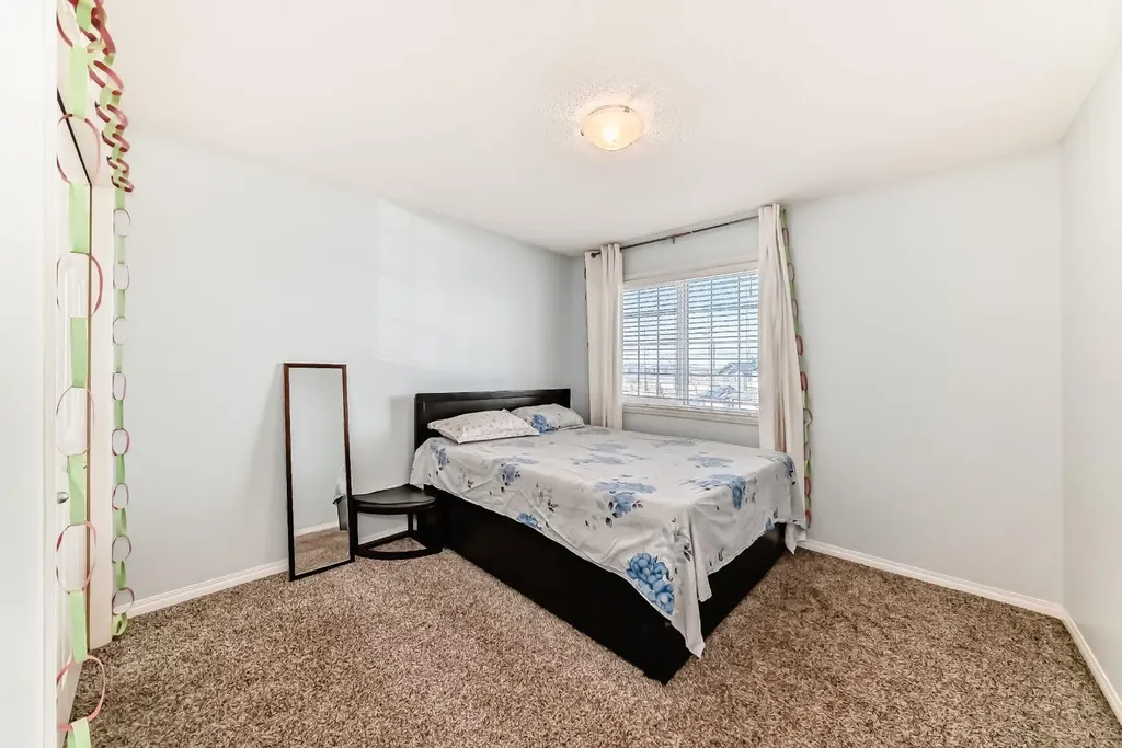 16 Saddlecrest Park NE Calgary AB T3J5E7
