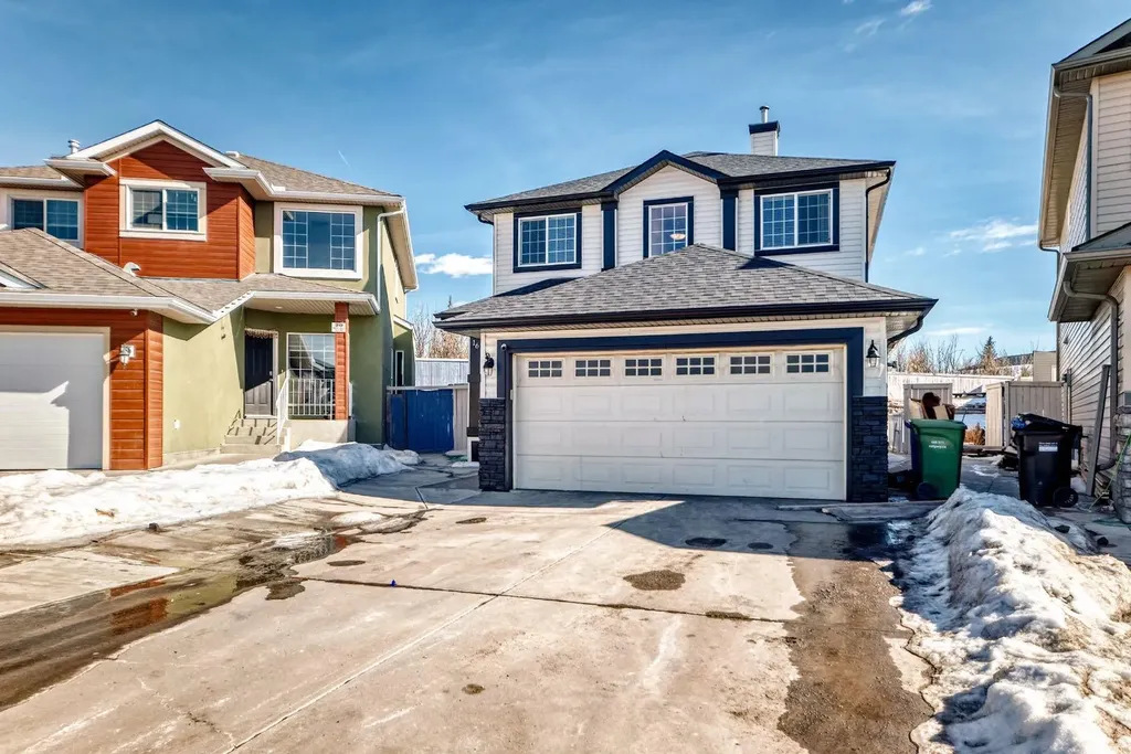 16 Saddlecrest Park NE Calgary AB T3J5E7