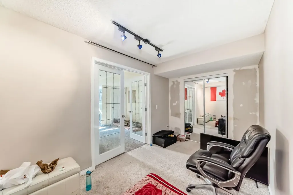 16 Saddlecrest Park NE Calgary AB T3J5E7