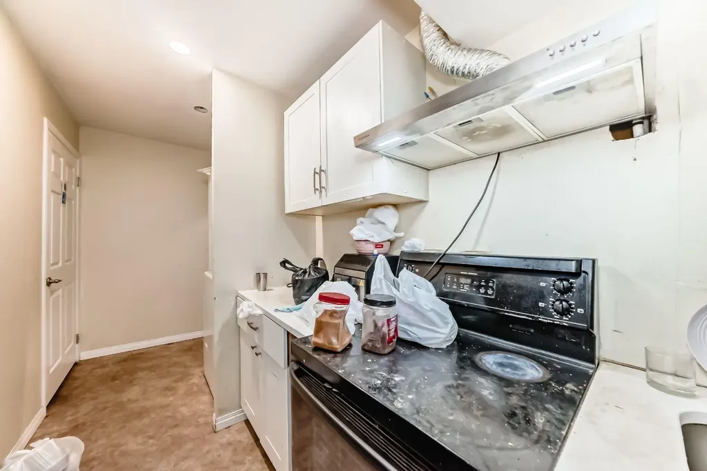 16 Saddlecrest Park NE Calgary AB T3J5E7