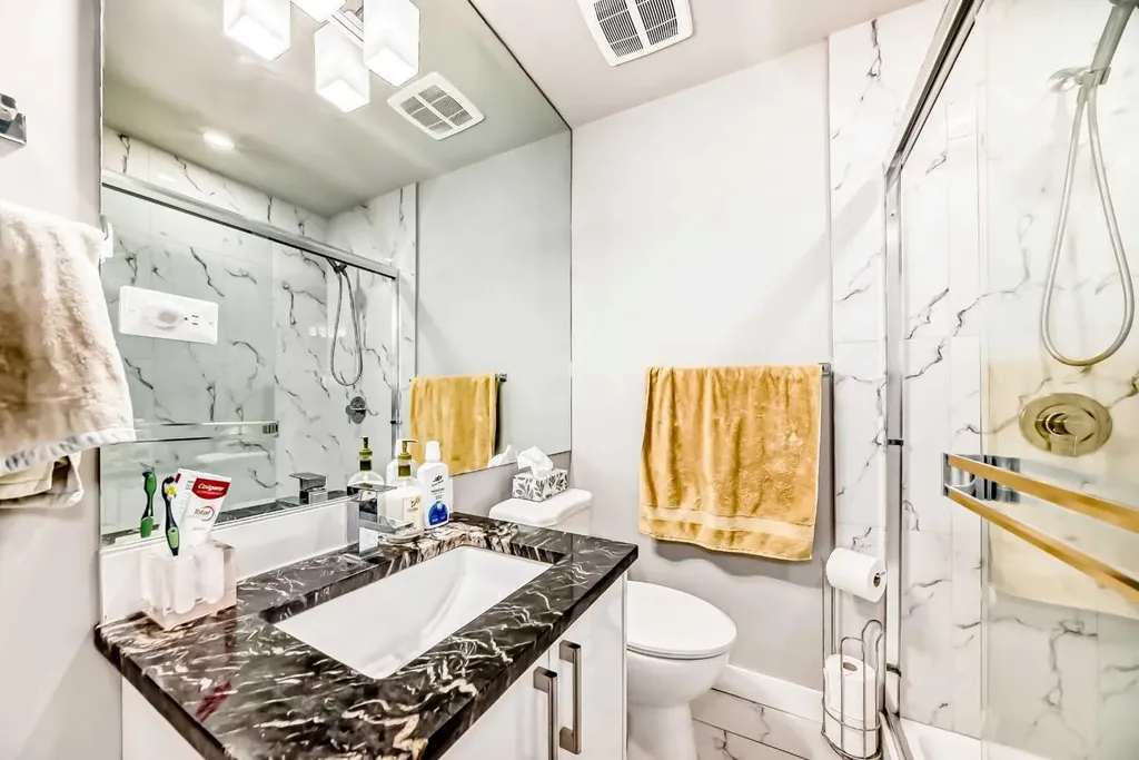 6403 35 Avenue NW Calgary AB T3B1S5