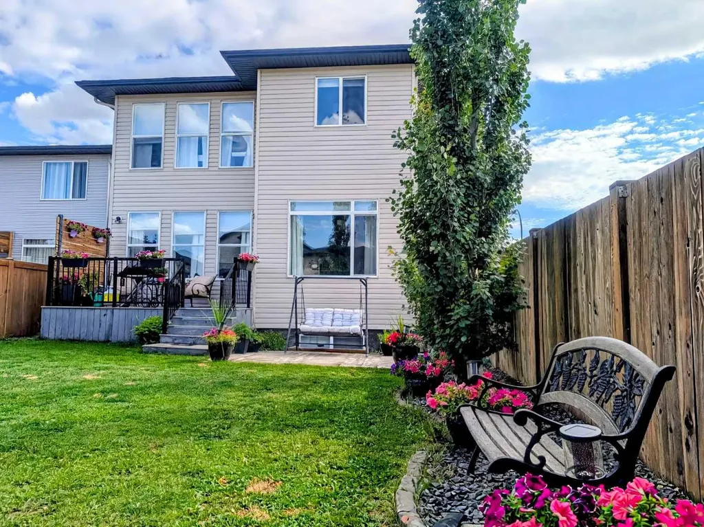 7 Greywolf Road N Lethbridge AB T1H 7E8