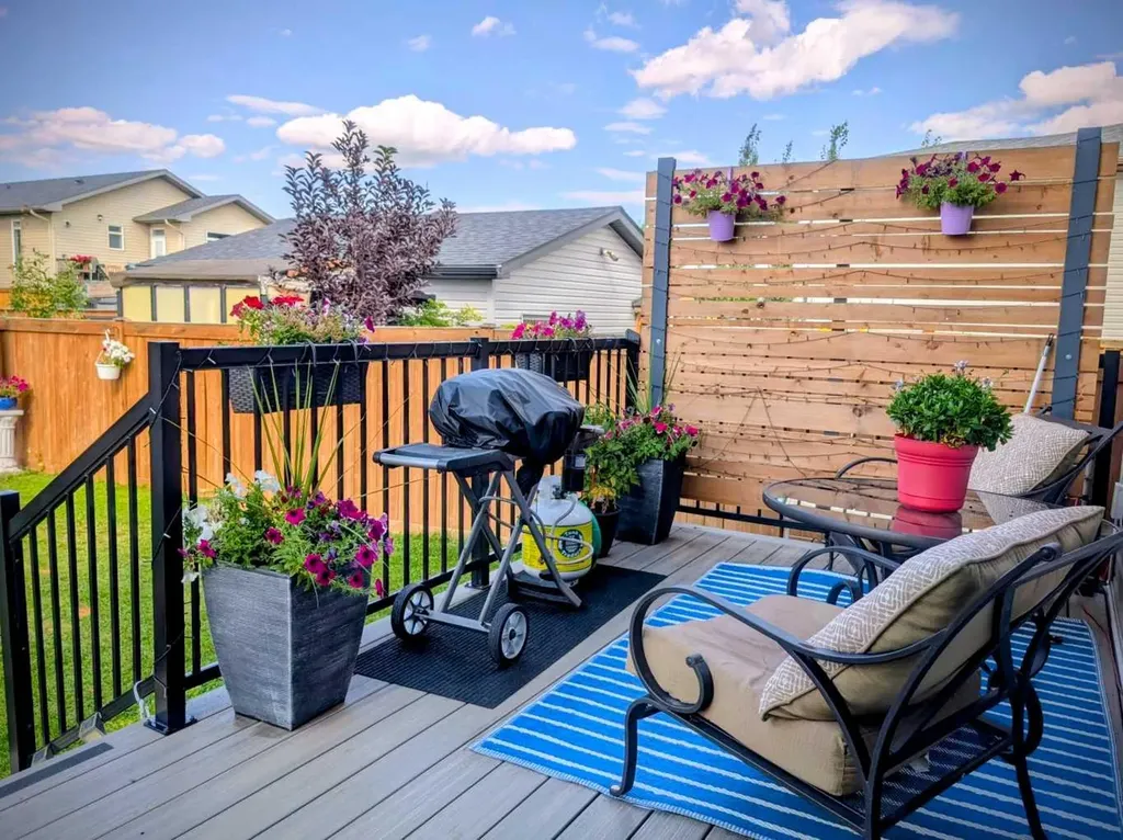7 Greywolf Road N Lethbridge AB T1H 7E8