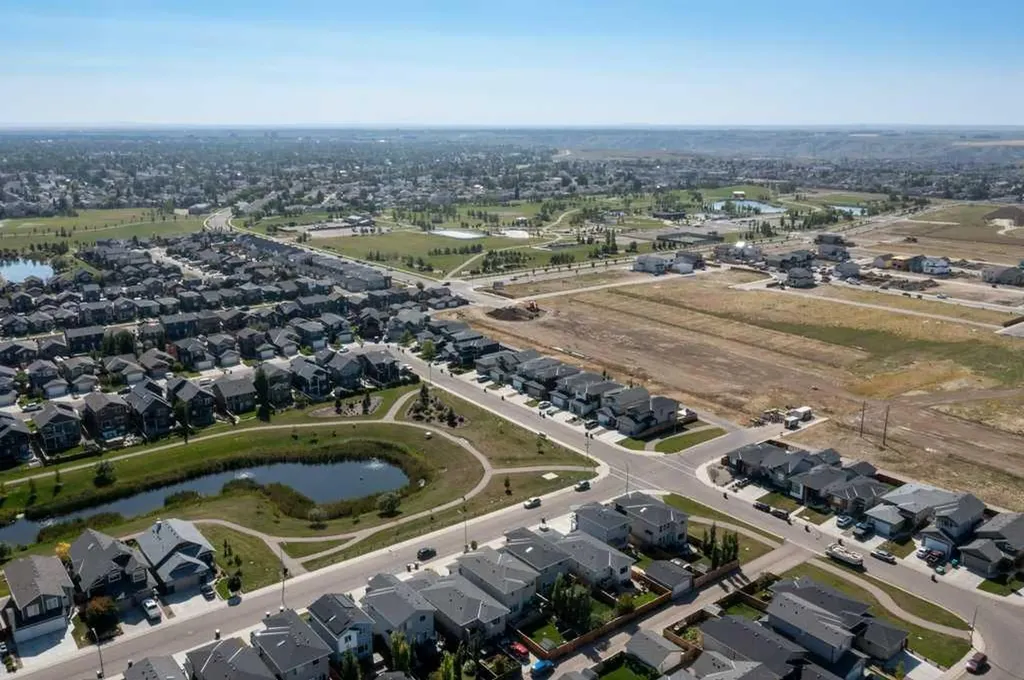 7 Greywolf Road N Lethbridge AB T1H 7E8