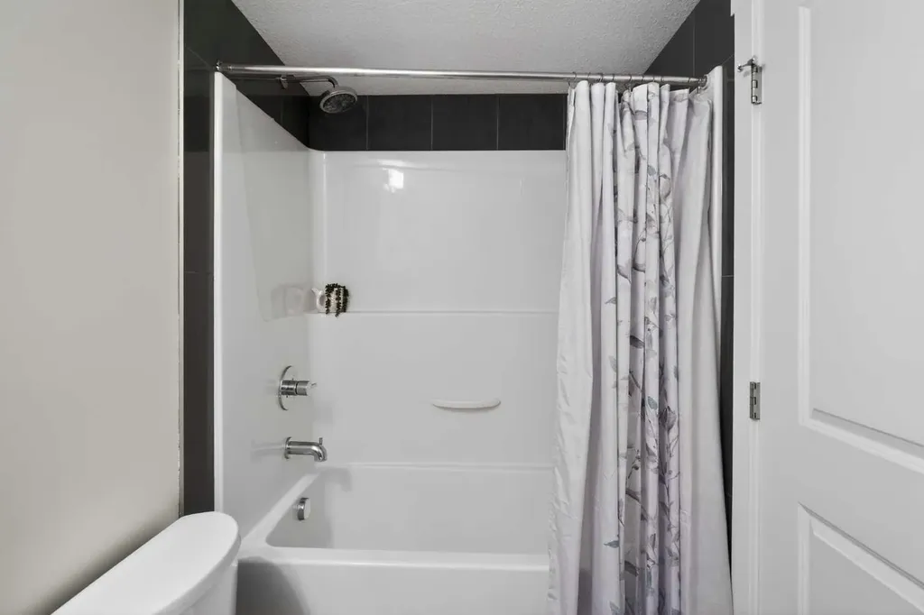 240 Skyview Ranch Road NE Calgary AB T3N 0P4