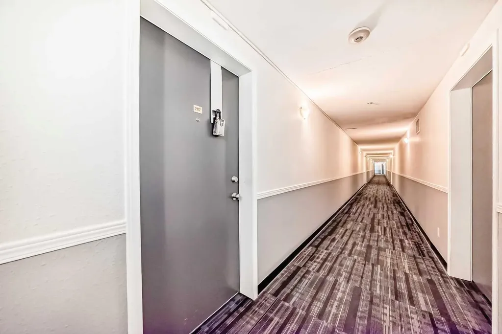 2518 Fish Creek Boulevard SW Calgary AB T2Y4T6
