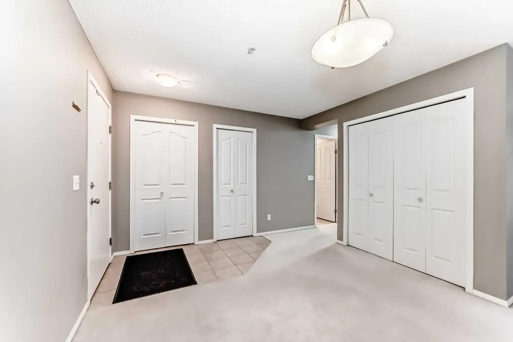 2518 Fish Creek Boulevard SW Calgary AB T2Y4T6