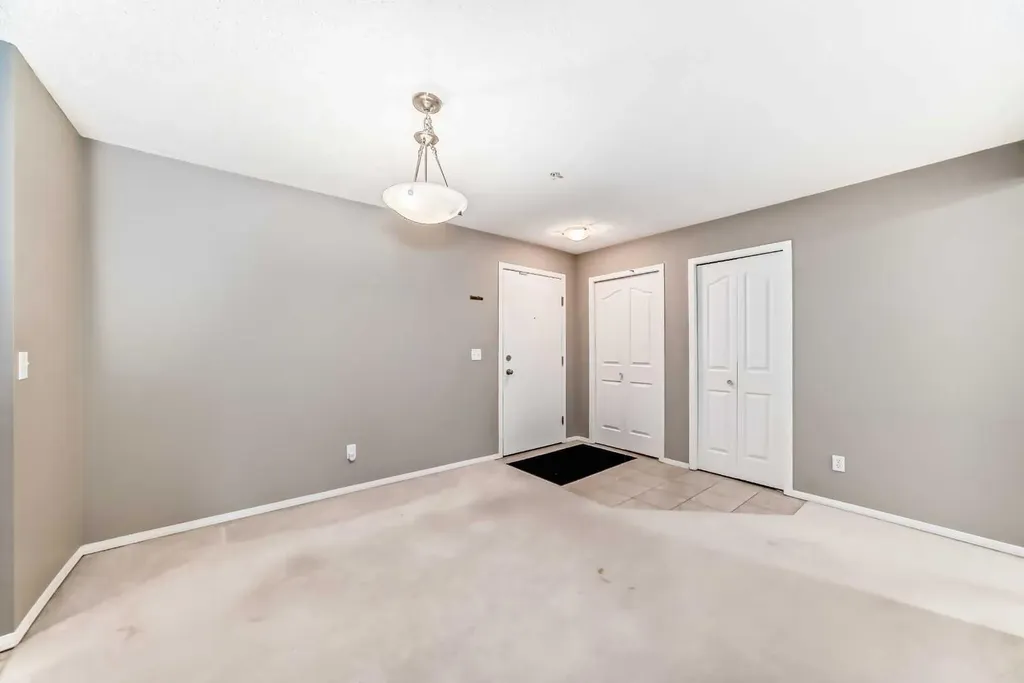 2518 Fish Creek Boulevard SW Calgary AB T2Y4T6