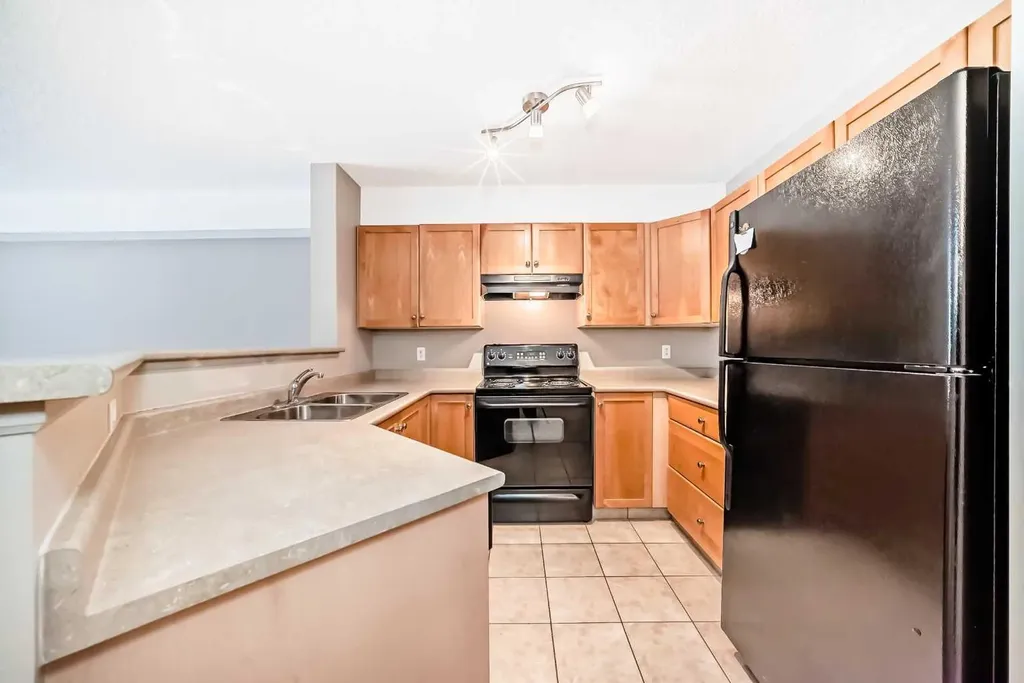 2518 Fish Creek Boulevard SW Calgary AB T2Y4T6