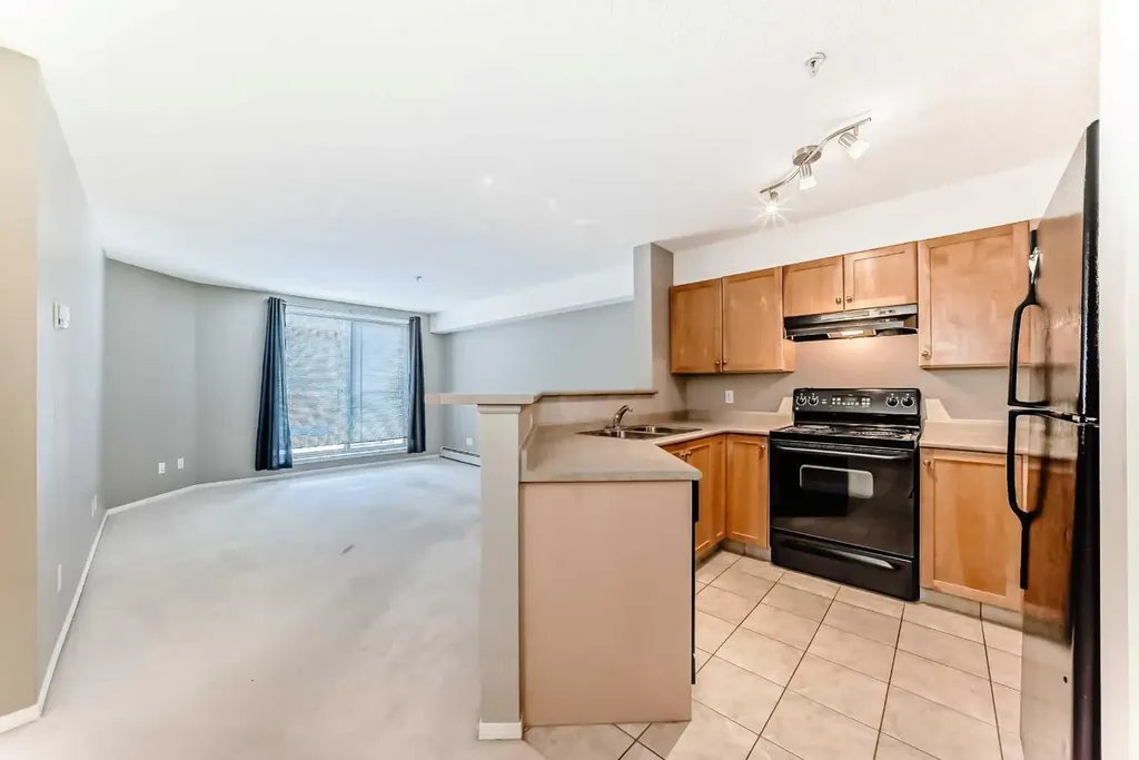 2518 Fish Creek Boulevard SW Calgary AB T2Y4T6