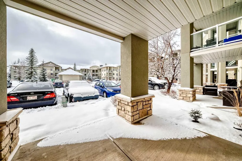 2518 Fish Creek Boulevard SW Calgary AB T2Y4T6