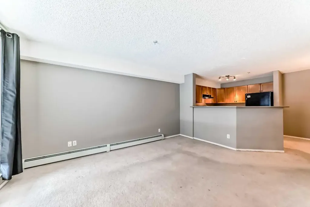 2518 Fish Creek Boulevard SW Calgary AB T2Y4T6