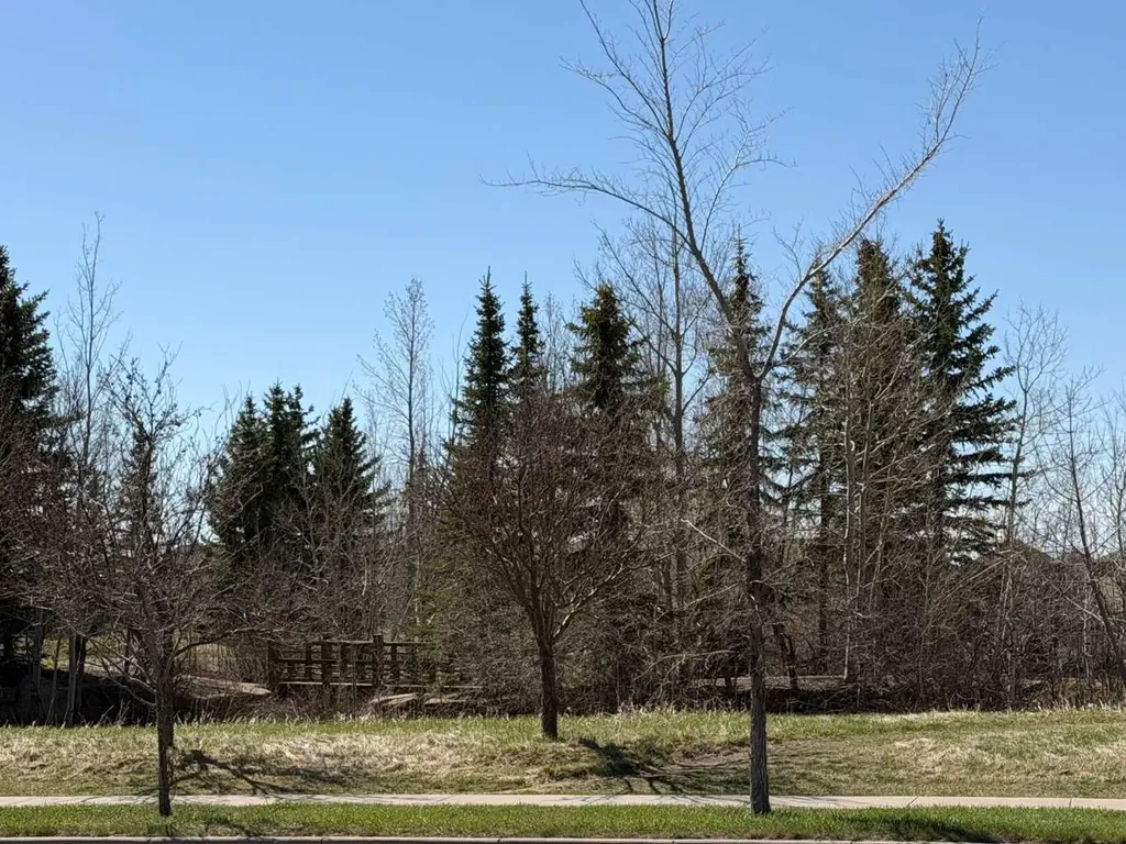 2518 Fish Creek Boulevard SW Calgary AB T2Y4T6