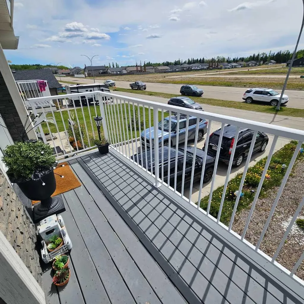 4322 18 Avenue Edson AB T7E 0C1
