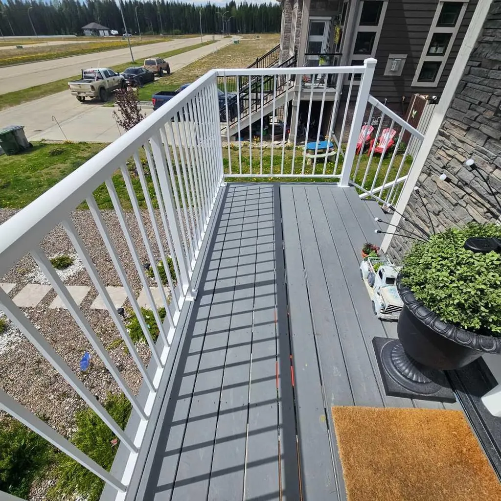 4322 18 Avenue Edson AB T7E 0C1