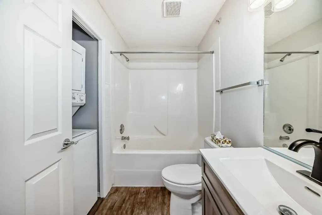950 Arbour Lake Road NW Calgary AB T3G 5B3