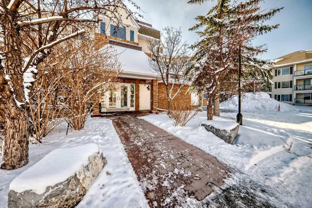 950 Arbour Lake Road NW Calgary AB T3G 5B3